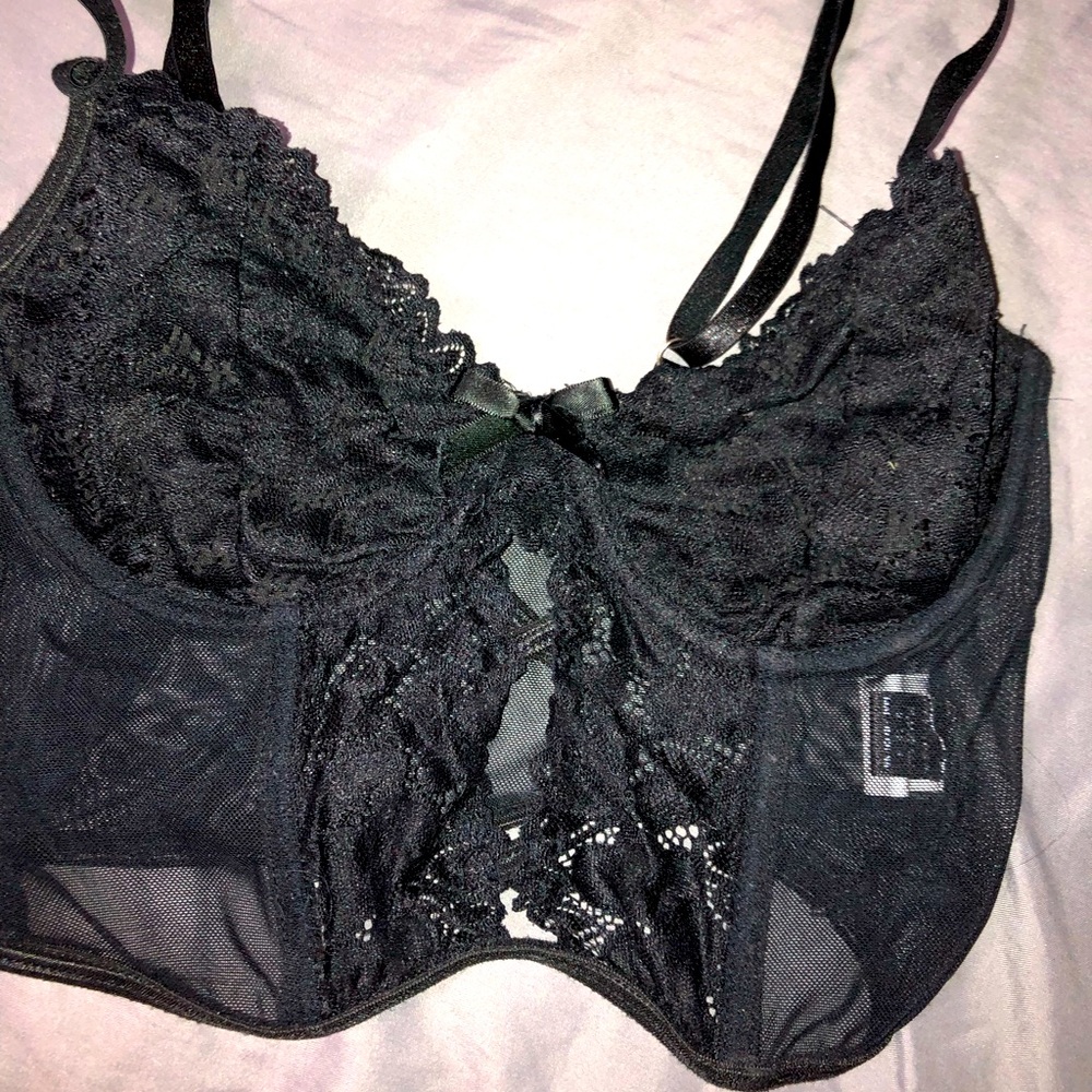 Sexy Black corset lookin going out top